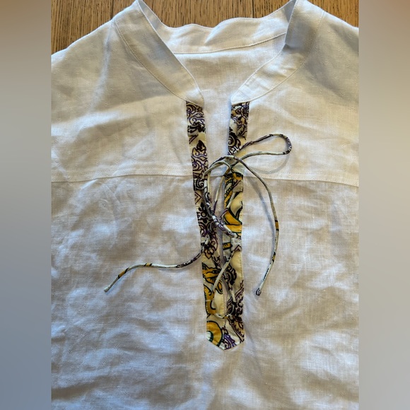 White Linen Tunic Top - Size S/M - Picture 2 of 2